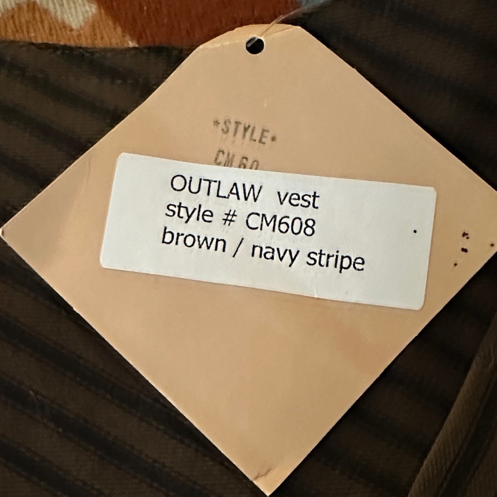 Frontier Classics Outlaw Vest - Picture 5 of 6